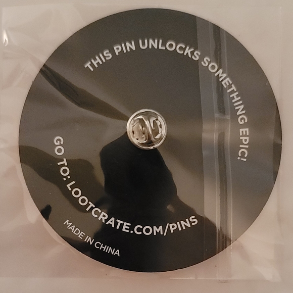 Loot Crate March 2016-Versus pin never opened - Picture 2 of 2